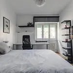 Spacious Earlsfield Apartments