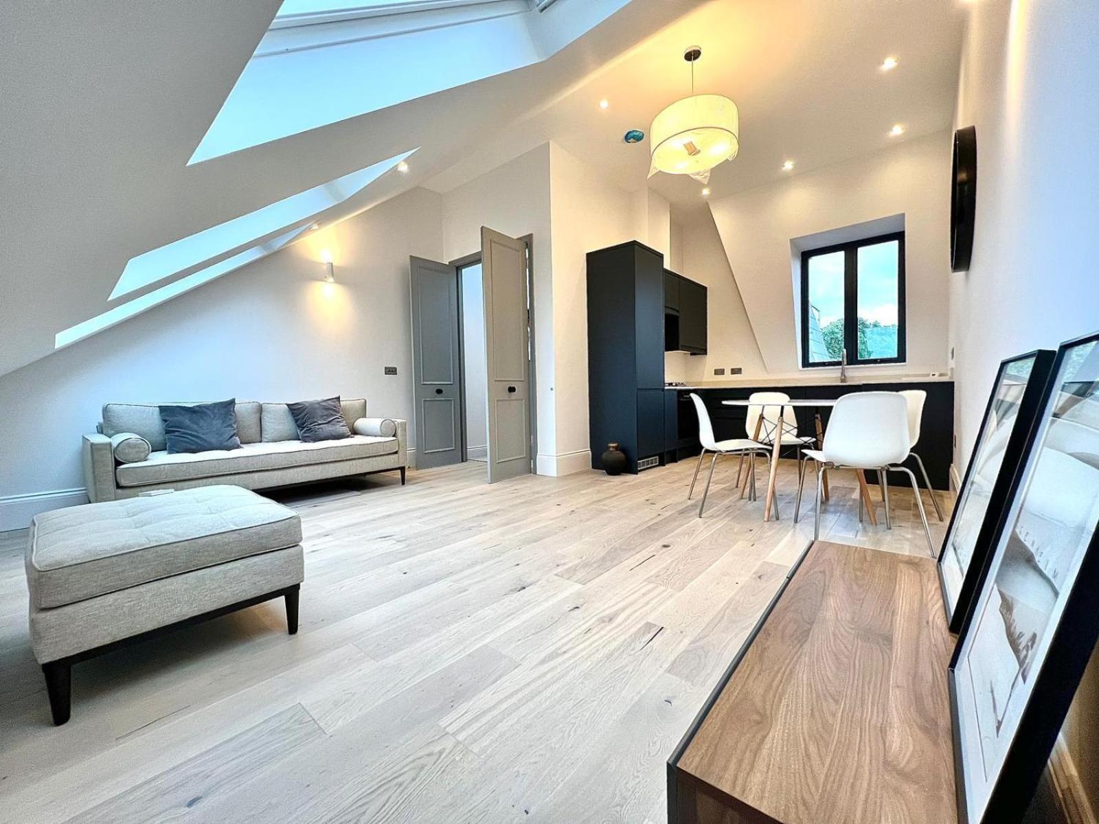 Spacious Earlsfield Londres